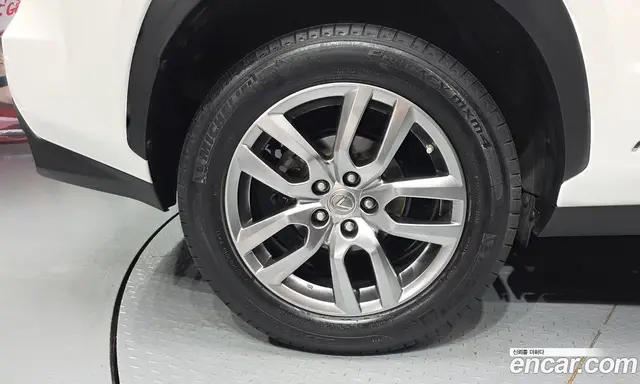 Lexus NX 2017 2.5 автомат (гидро), миниатюра 4