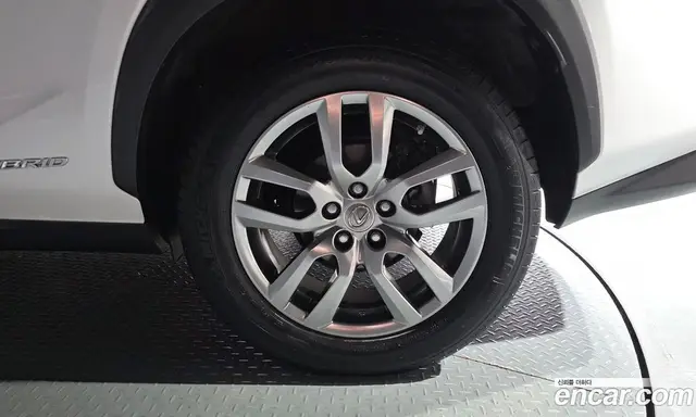Lexus NX 2017 2.5 автомат (гидро), миниатюра 6
