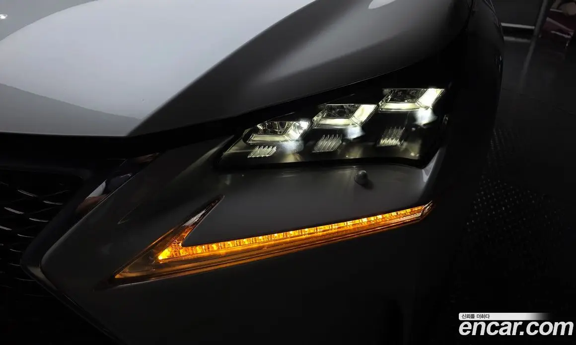 Lexus NX 2017 2.5 автомат (гидро), фото 7