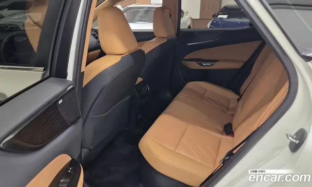Lexus NX 2025 2.5 автомат (вариатор), миниатюра 11