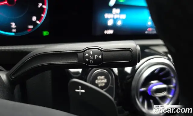 Mercedes-Benz A-Class 2021 2.0 автомат (гидро), миниатюра 12