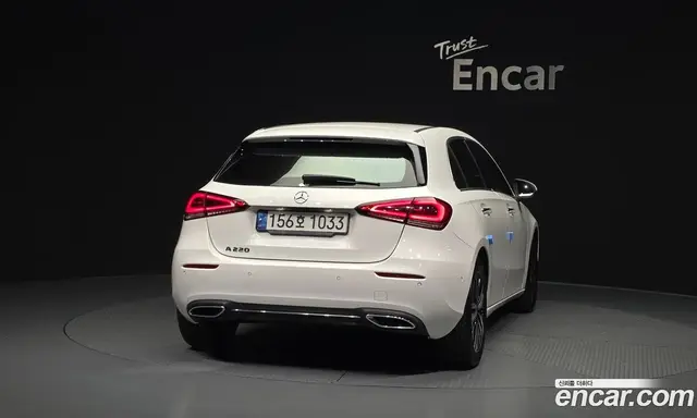 Mercedes-Benz A-Class 2021 2.0 автомат (гидро), миниатюра 4 Mercedes-Benz A-Class 2021 2.0 автомат (гидро), миниатюра 4