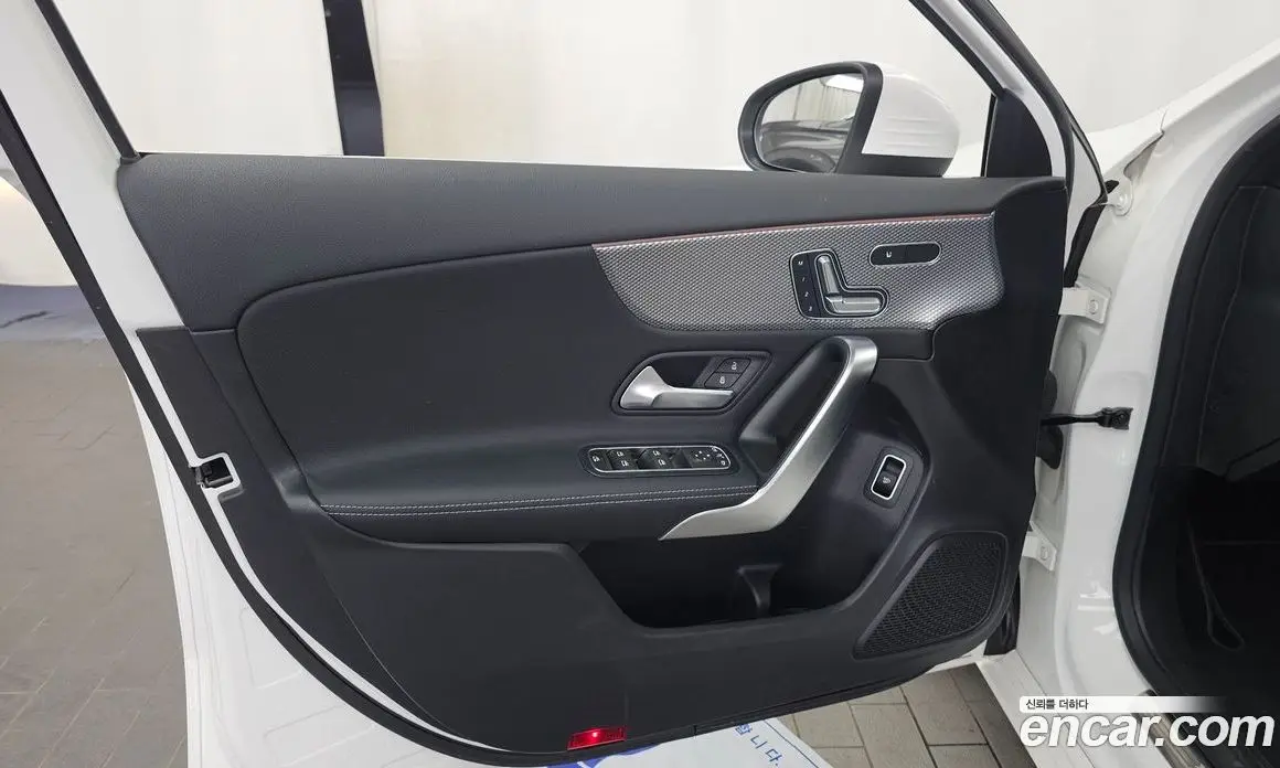 Mercedes-Benz A-Class 2021 2.0 автомат (гидро), фото 14 Mercedes-Benz A-Class 2021 2.0 автомат (гидро), фото 14