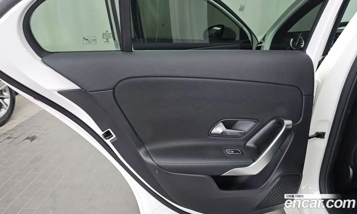 Mercedes-Benz A-Class 2021 2.0 автомат (гидро), фото 15 Mercedes-Benz A-Class 2021 2.0 автомат (гидро), фото 15