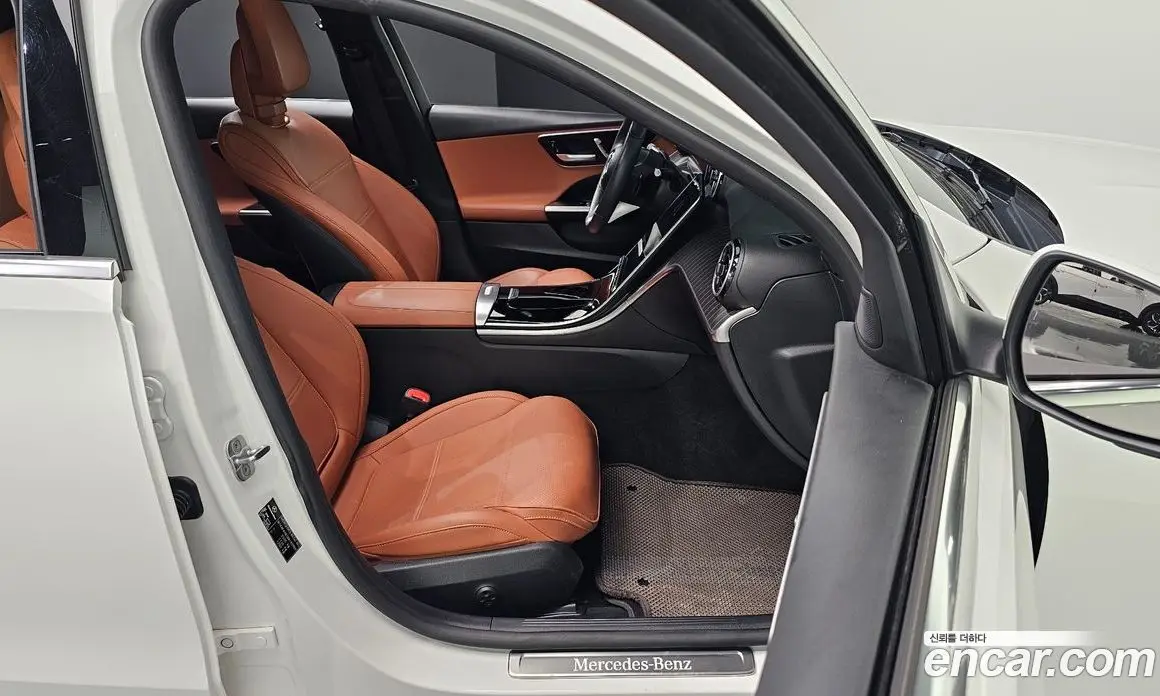 Mercedes-Benz C-Class 2024 2.0 автомат (гидро), фото 12