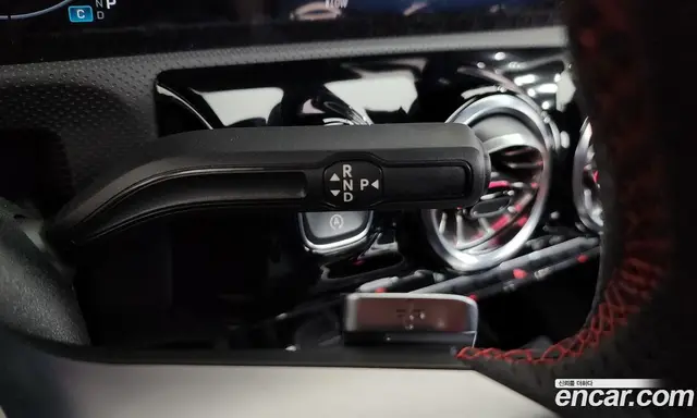Mercedes-Benz CLA-Class 2024 2.0 автомат (гидро), миниатюра 12