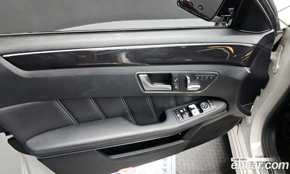 Mercedes-Benz E-Class 2015 2.1 автомат (гидро), фото 13 Mercedes-Benz E-Class 2015 2.1 автомат (гидро), фото 13