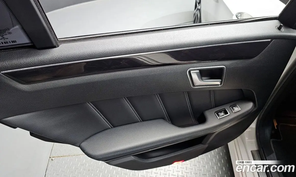 Mercedes-Benz E-Class 2015 2.1 автомат (гидро), фото 14 Mercedes-Benz E-Class 2015 2.1 автомат (гидро), фото 14