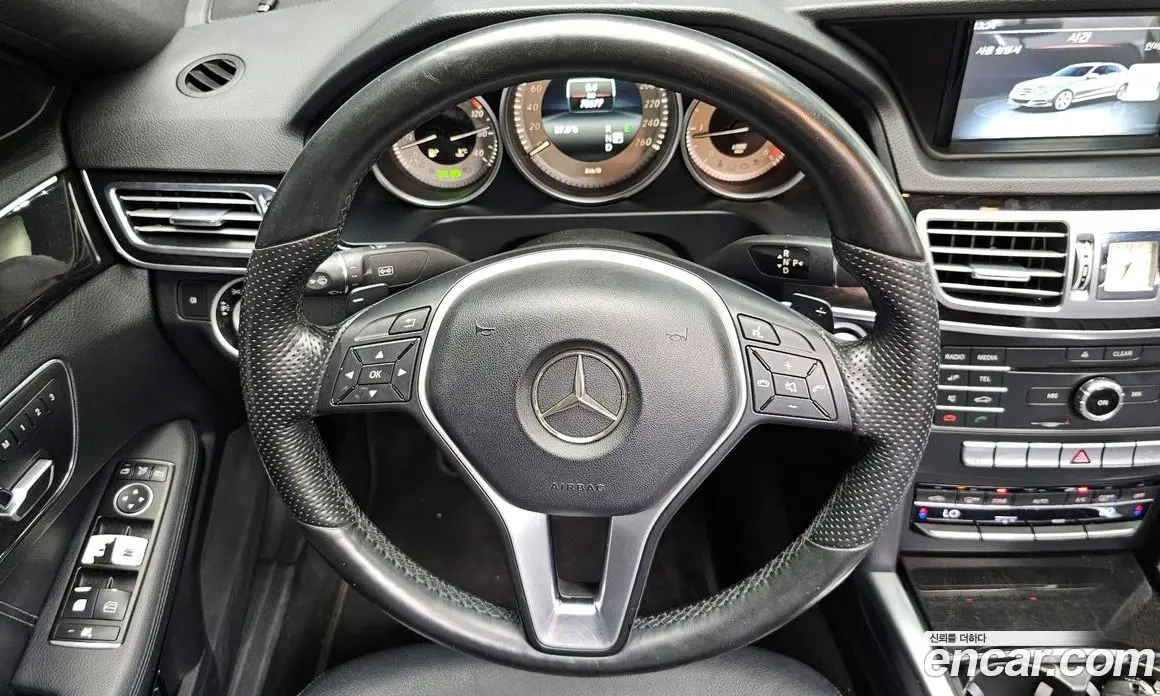 Mercedes-Benz E-Class 2015 2.1 автомат (гидро), фото 17 Mercedes-Benz E-Class 2015 2.1 автомат (гидро), фото 17