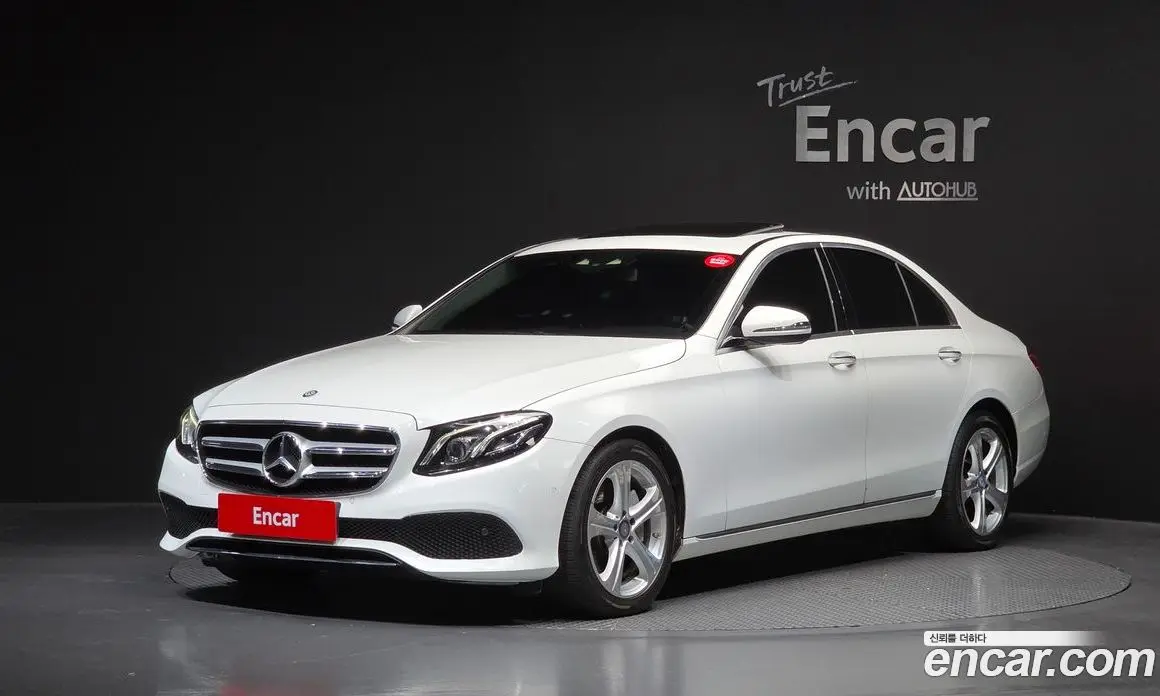 Mercedes-Benz E-Class 2016 1.9 автомат (гидро), фото 1 Mercedes-Benz E-Class 2016 1.9 автомат (гидро), фото 1