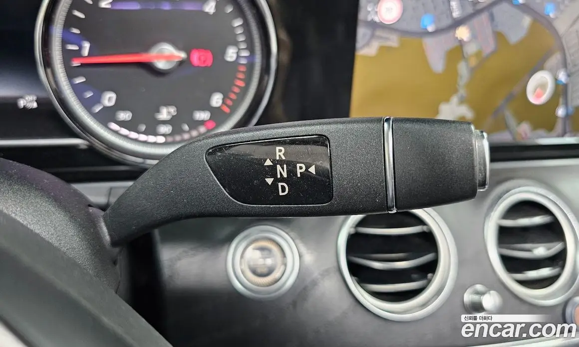 Mercedes-Benz E-Class 2016 1.9 автомат (гидро), фото 12 Mercedes-Benz E-Class 2016 1.9 автомат (гидро), фото 12