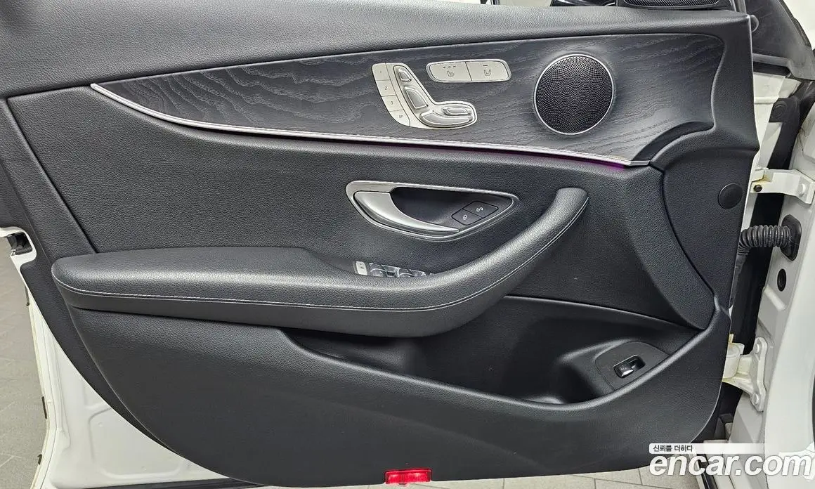 Mercedes-Benz E-Class 2016 1.9 автомат (гидро), фото 14 Mercedes-Benz E-Class 2016 1.9 автомат (гидро), фото 14