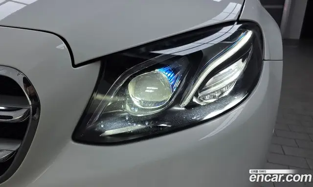Mercedes-Benz E-Class 2016 1.9 автомат (гидро), миниатюра 8 Mercedes-Benz E-Class 2016 1.9 автомат (гидро), миниатюра 8