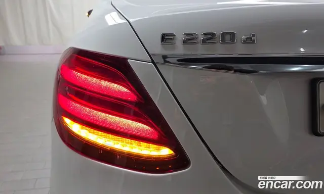 Mercedes-Benz E-Class 2016 1.9 автомат (гидро), миниатюра 9 Mercedes-Benz E-Class 2016 1.9 автомат (гидро), миниатюра 9