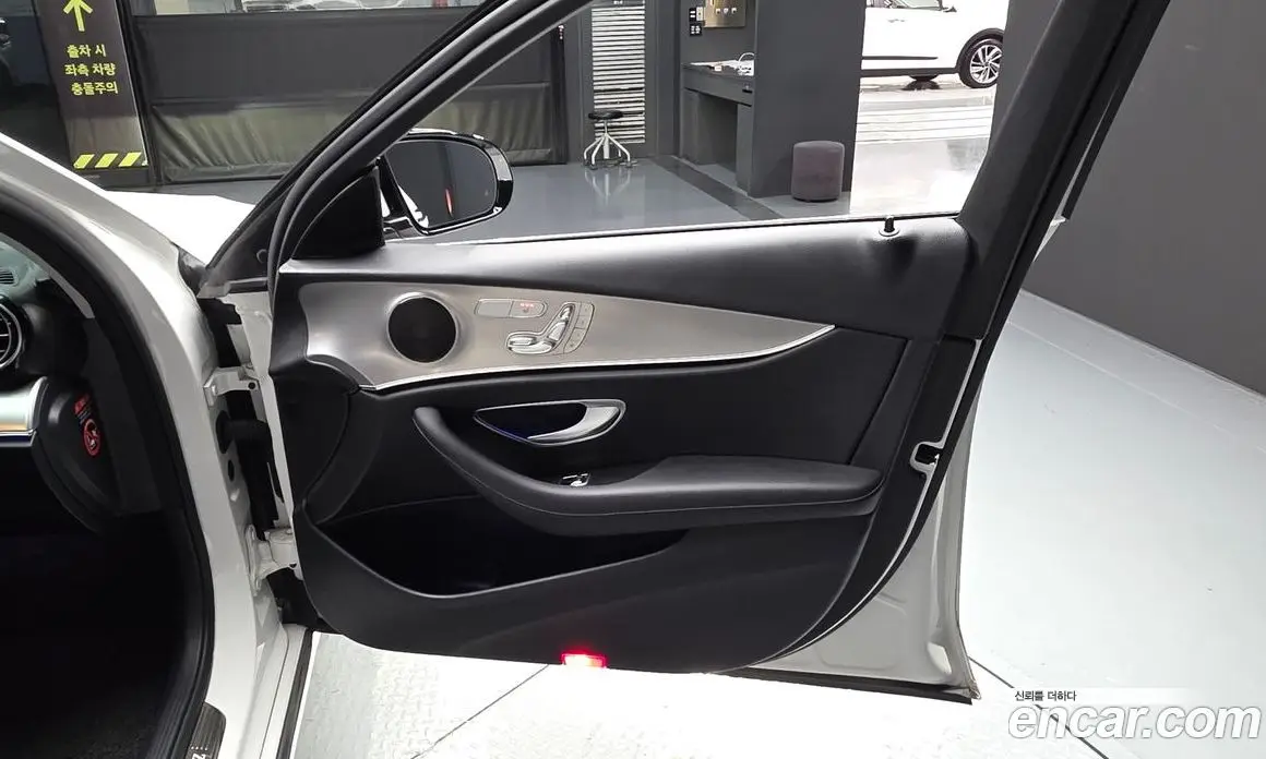 Mercedes-Benz E-Class 2019 2.0 автомат (гидро), фото 14