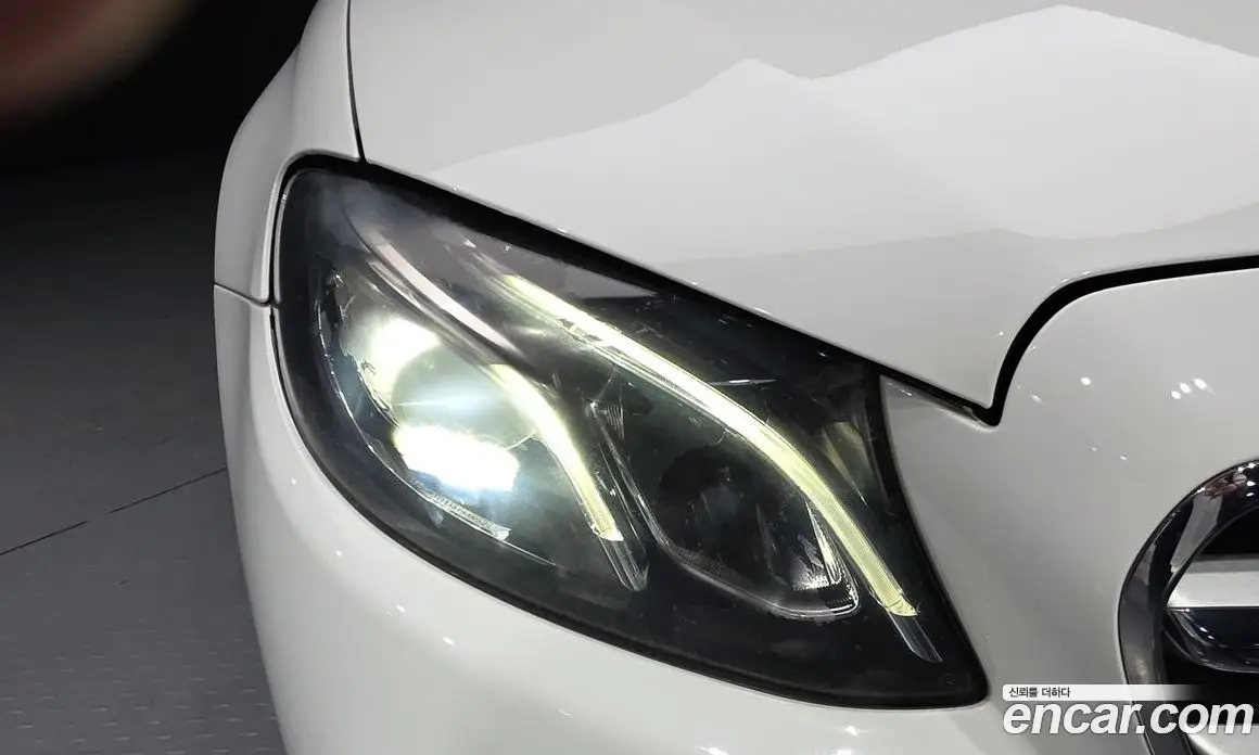 Mercedes-Benz E-Class 2019 2.0 автомат (гидро), фото 8