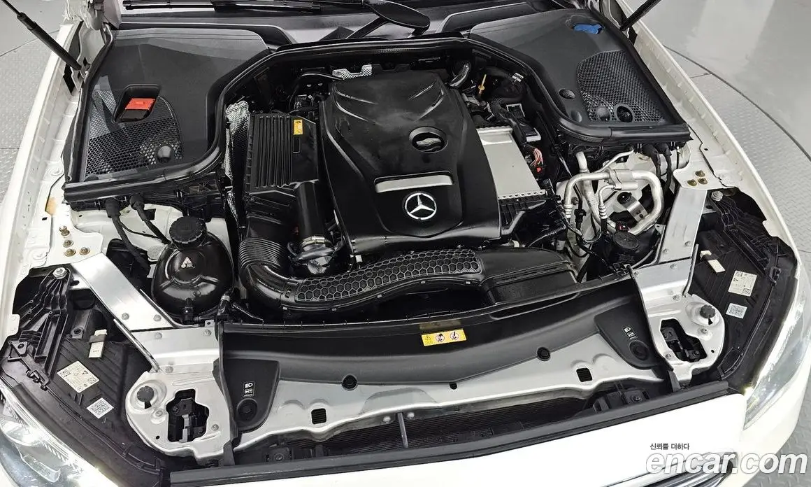 Mercedes-Benz E-Class 2021 2.0 автомат (гидро), фото 5 Mercedes-Benz E-Class 2021 2.0 автомат (гидро), фото 5