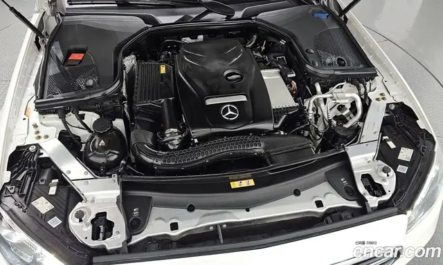 Mercedes-Benz E-Class 2021 2.0 автомат (гидро), миниатюра 5 Mercedes-Benz E-Class 2021 2.0 автомат (гидро), миниатюра 5
