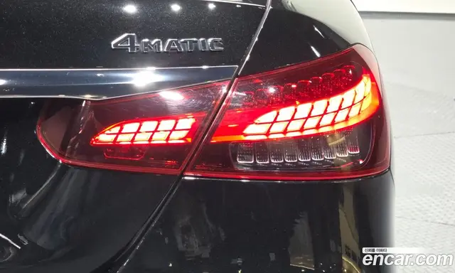 Mercedes-Benz E-Class 2021 1.9 автомат (гидро), миниатюра 9