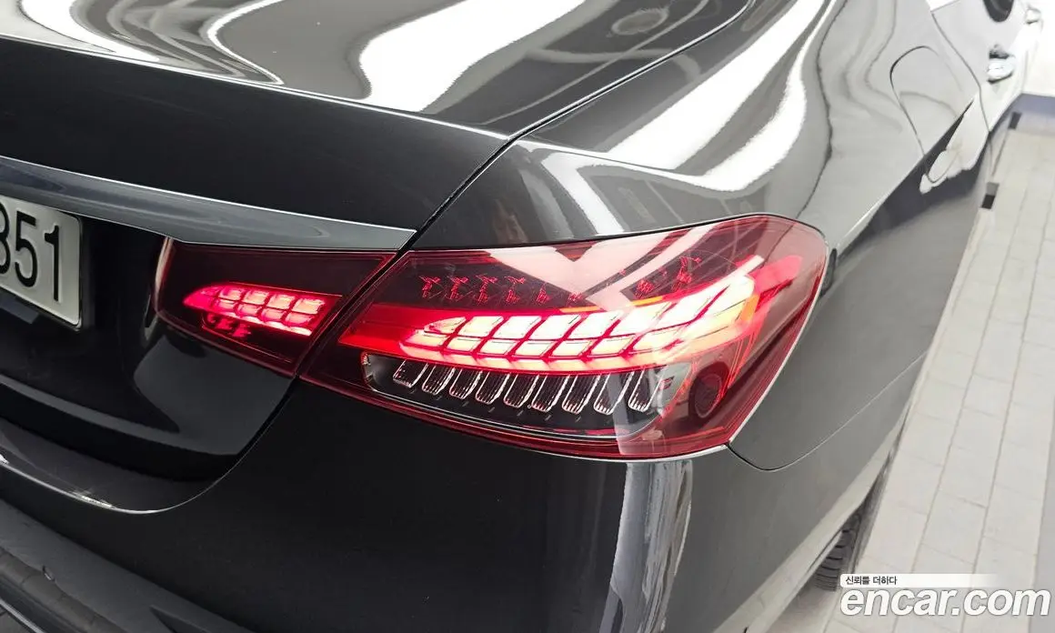 Mercedes-Benz E-Class 2021 2.0 автомат (гидро), фото 9