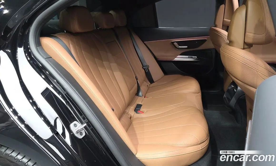 Mercedes-Benz E-Class 2025 2.0 автомат (гидро), фото 18