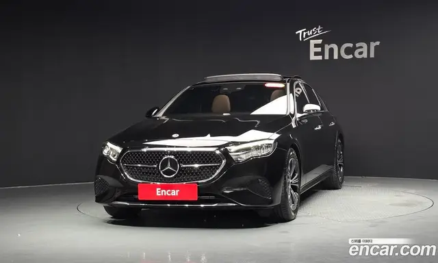 Mercedes-Benz E-Class 2025 2.0 автомат (гидро), миниатюра 3