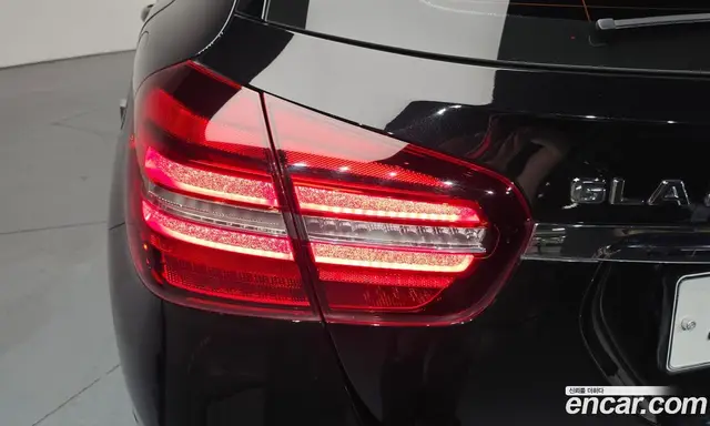 Mercedes-Benz GLA-Class 2018 2.0 автомат (гидро), миниатюра 8 Mercedes-Benz GLA-Class 2018 2.0 автомат (гидро), миниатюра 8