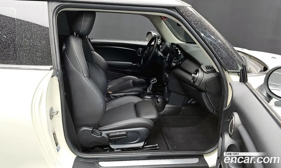 Mini Cooper 2018 1.5 автомат (гидро), фото 15 Mini Cooper 2018 1.5 автомат (гидро), фото 15