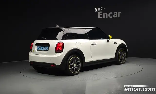 Mini Cooper 2023 автомат (гидро), миниатюра 2