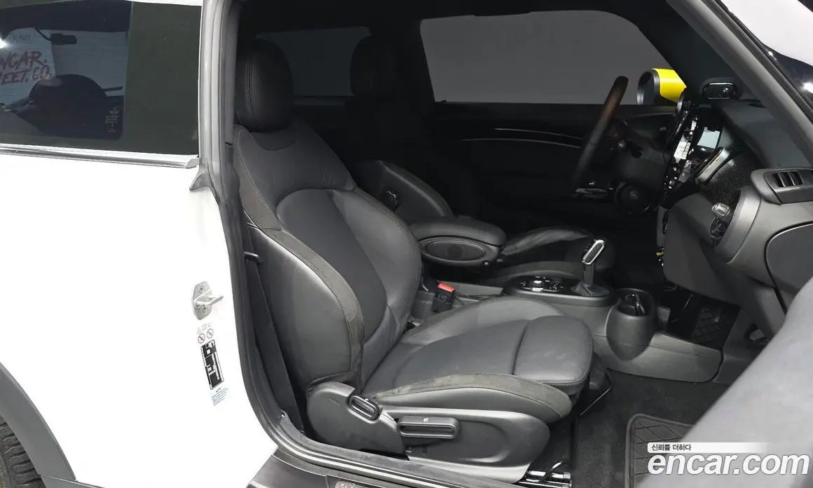 Mini Cooper 2023 автомат (гидро), фото 17