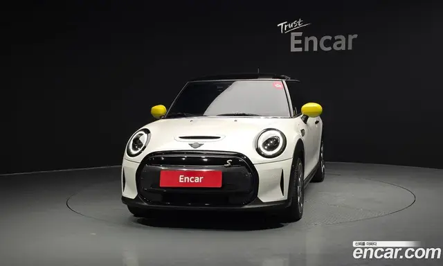 Mini Cooper 2023 автомат (гидро), миниатюра 3