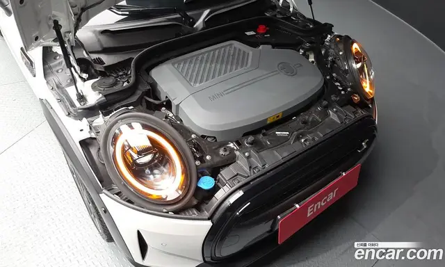 Mini Cooper 2023 автомат (гидро), миниатюра 6