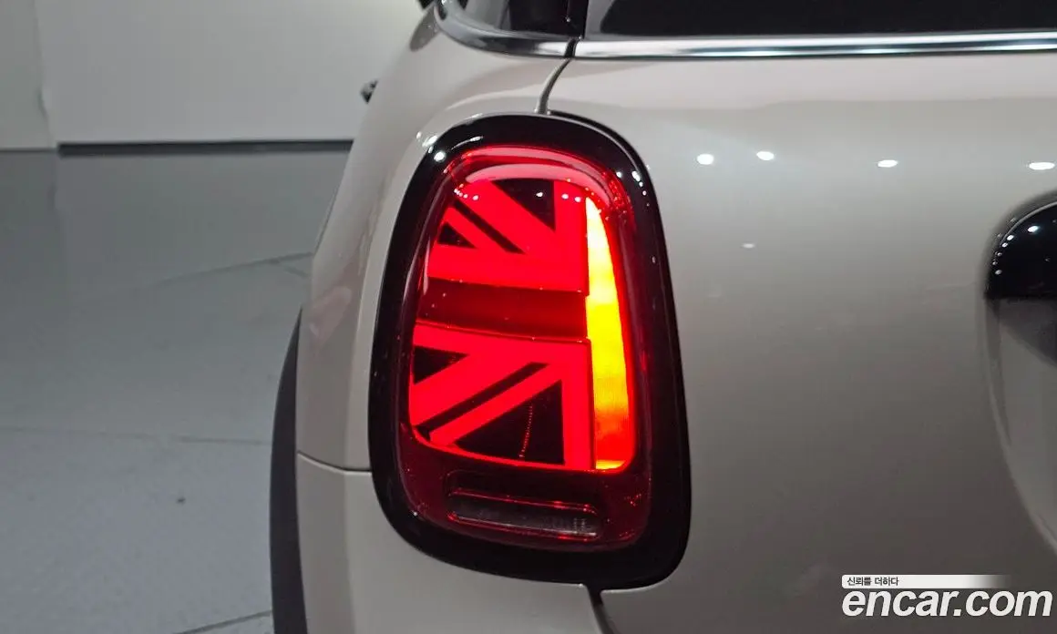 Mini Cooper 2023 2.0 автомат (гидро), фото 9 Mini Cooper 2023 2.0 автомат (гидро), фото 9
