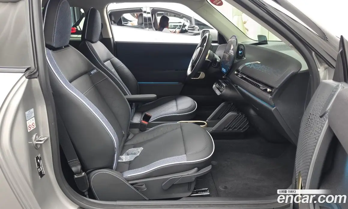 Mini Cooper 2024 0.1 автомат (гидро), фото 17