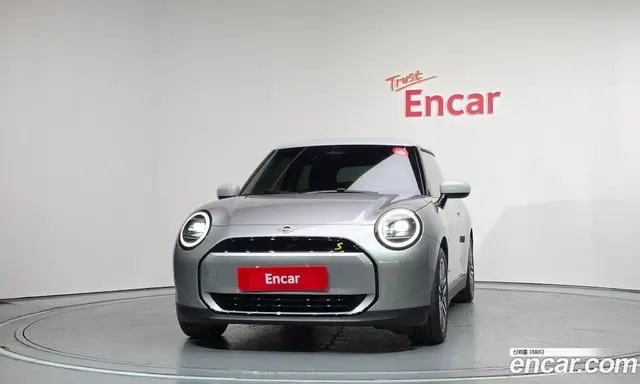 Mini Cooper 2024 0.1 автомат (гидро), миниатюра 3