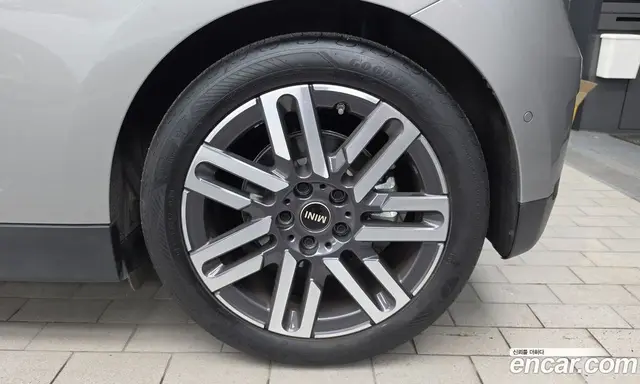 Mini Cooper 2024 0.1 автомат (гидро), миниатюра 7