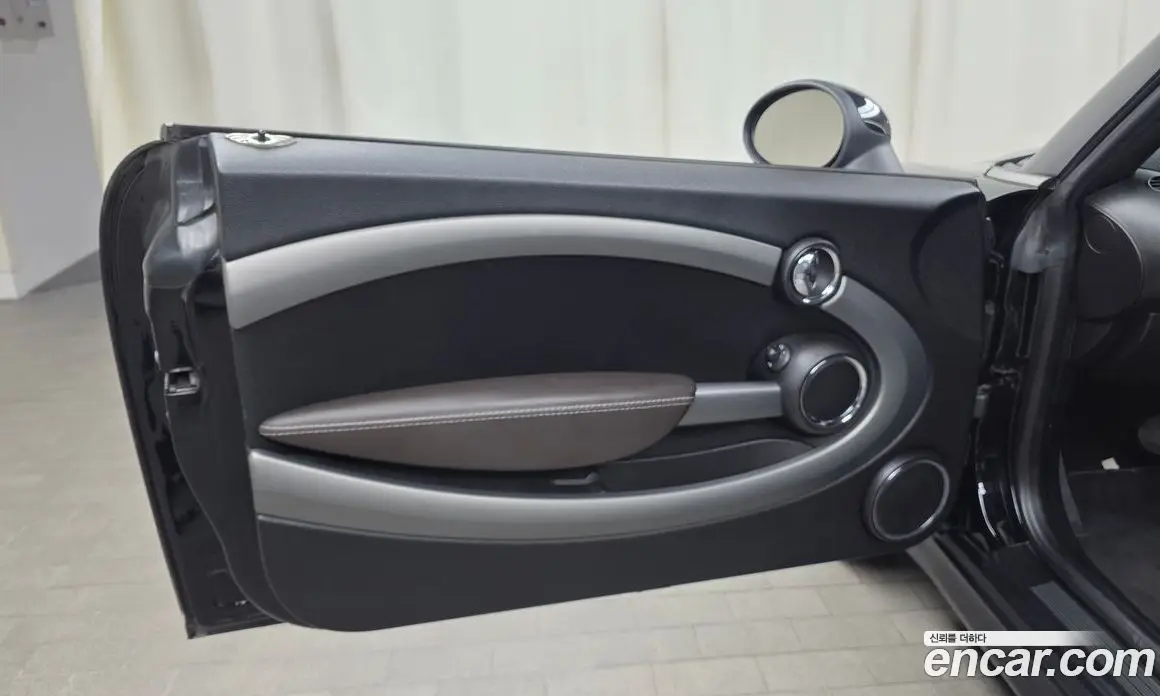 Mini Cooper Convertible 2013 1.6 автомат (гидро), фото 13