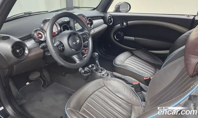 Mini Cooper Convertible 2013 1.6 автомат (гидро), миниатюра 9