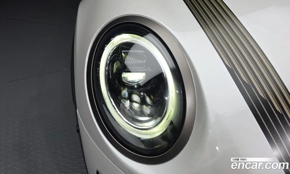 Mini Cooper Convertible 2023 2.0 автомат (гидро), фото 8
