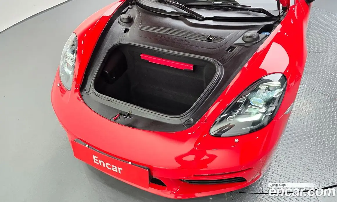 Porsche 718 2017 2.5 автомат (гидро), фото 6 Porsche 718 2017 2.5 автомат (гидро), фото 6