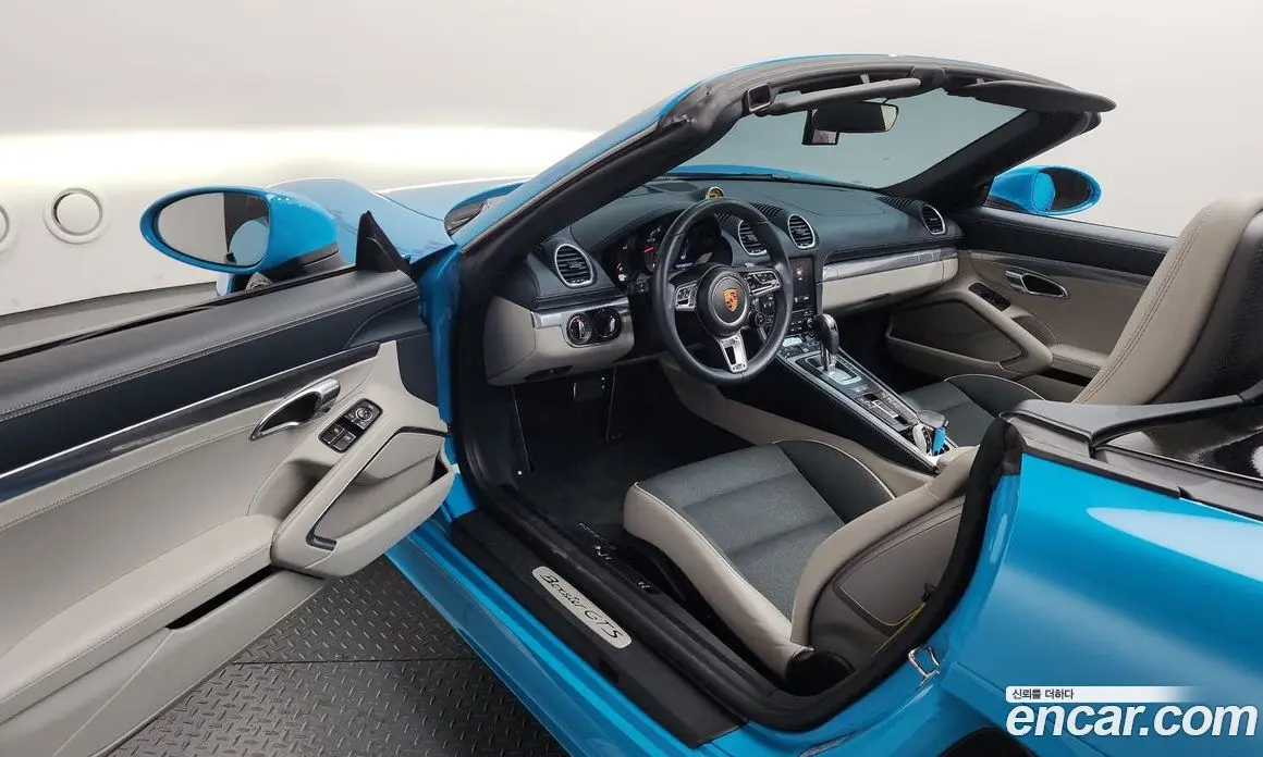 Porsche 718 2018 2.5 автомат (гидро), фото 13 Porsche 718 2018 2.5 автомат (гидро), фото 13