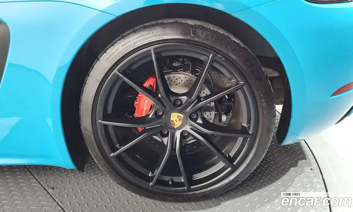 Porsche 718 2018 2.5 автомат (гидро), фото 7 Porsche 718 2018 2.5 автомат (гидро), фото 7
