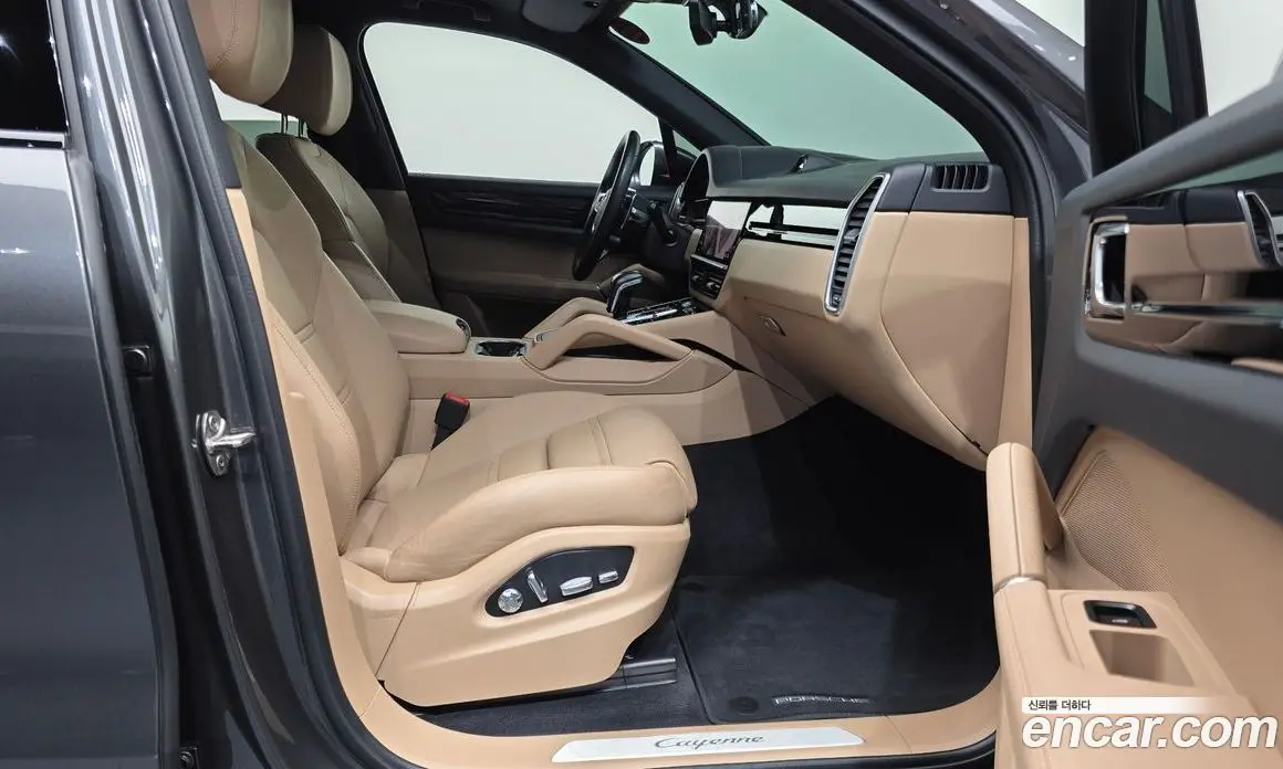 Porsche Cayenne 2021 3.0 автомат (гидро), фото 17 Porsche Cayenne 2021 3.0 автомат (гидро), фото 17