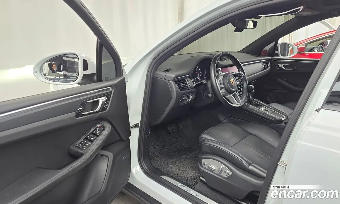 Porsche Macan 2019 2.0 автомат (гидро), фото 13