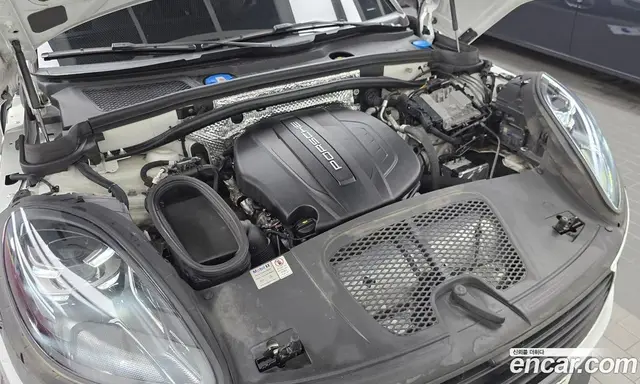 Porsche Macan 2019 2.0 автомат (гидро), миниатюра 6