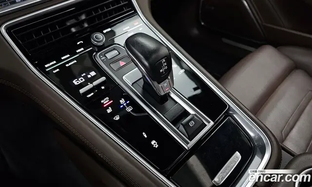 Porsche Panamera 2018 3.0 автомат (гидро), миниатюра 12