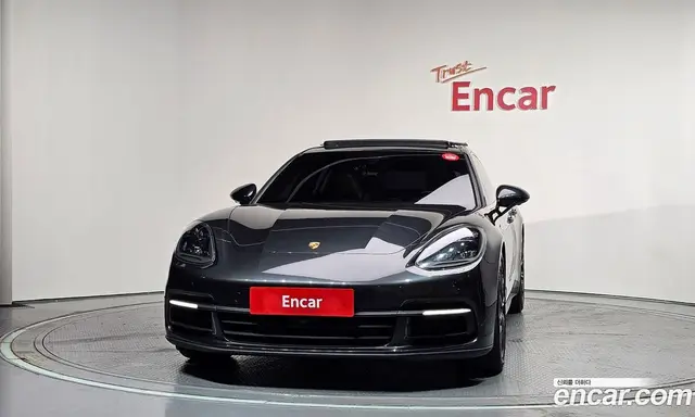 Porsche Panamera 2018 3.0 автомат (гидро), миниатюра 3