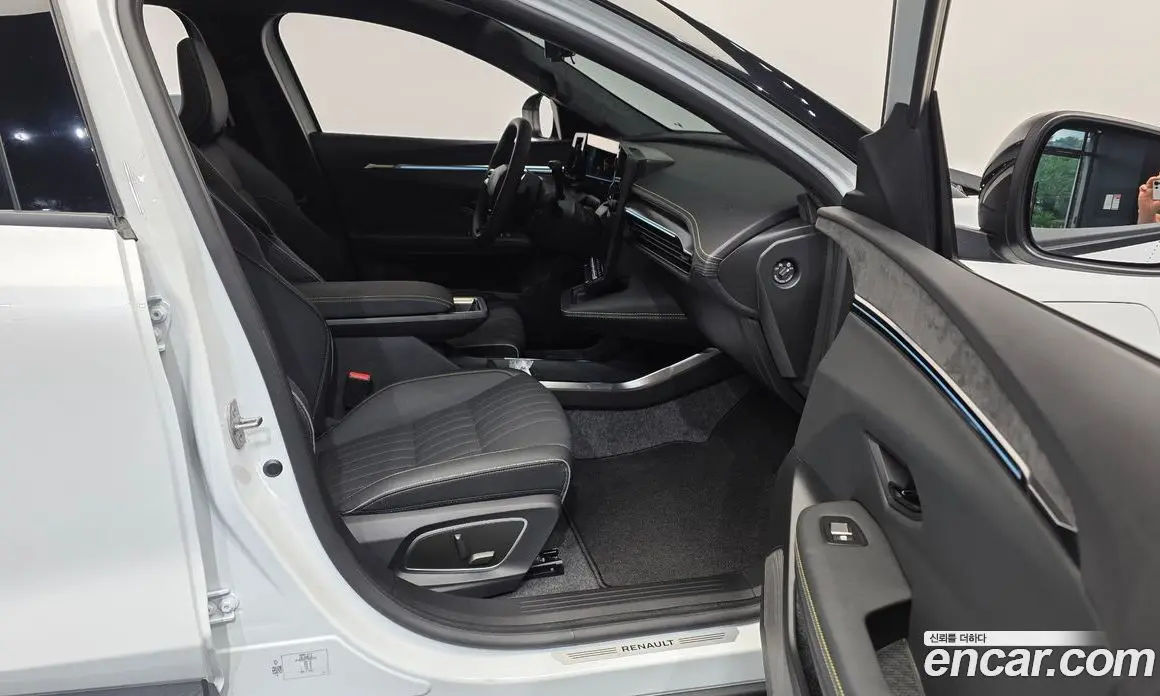 Renault (Samsung) Scenic 2026 0.3 автомат (гидро), фото 17 Renault (Samsung) Scenic 2026 0.3 автомат (гидро), фото 17