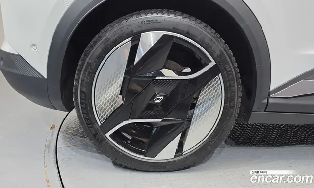 Renault (Samsung) Scenic 2026 0.3 автомат (гидро), миниатюра 7 Renault (Samsung) Scenic 2026 0.3 автомат (гидро), миниатюра 7