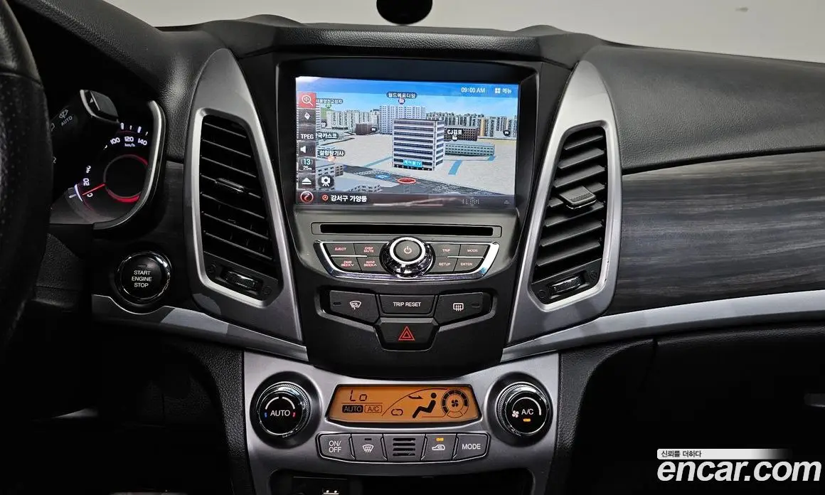 SsangYong Korando 2015 2.2 автомат (гидро), фото 18